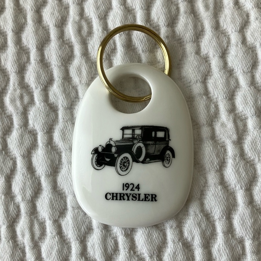 Vintage Royal Doulton Chrysler 1924 automobile keychain, bone china ceramic